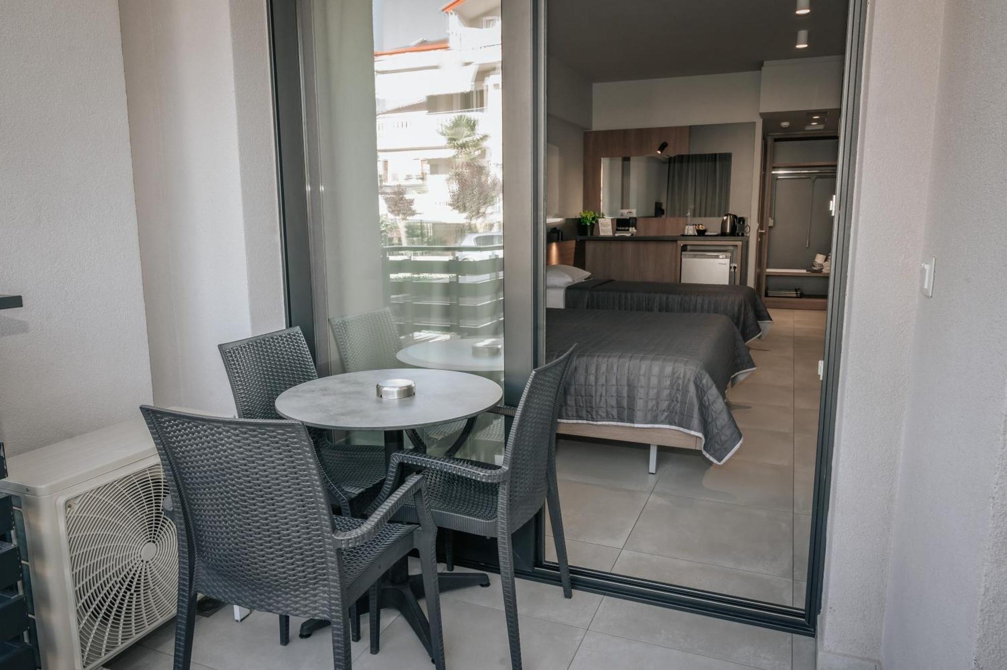 Elizabeth Queen Luxury Rooms Paralia Katerinis Bagian luar foto